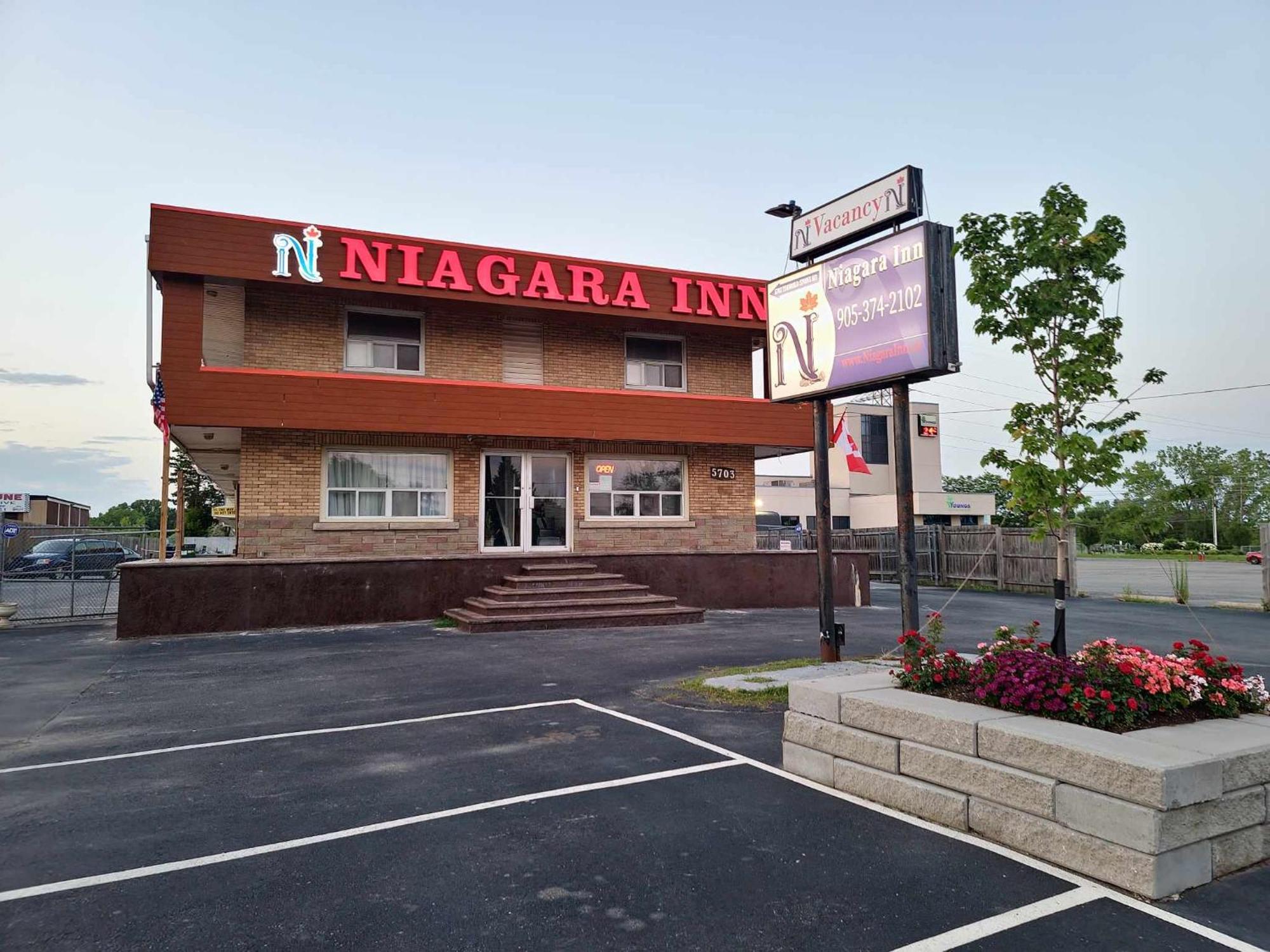 Niagara Inn Екстер'єр фото